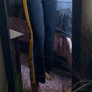 Side strip yellow and black track pant